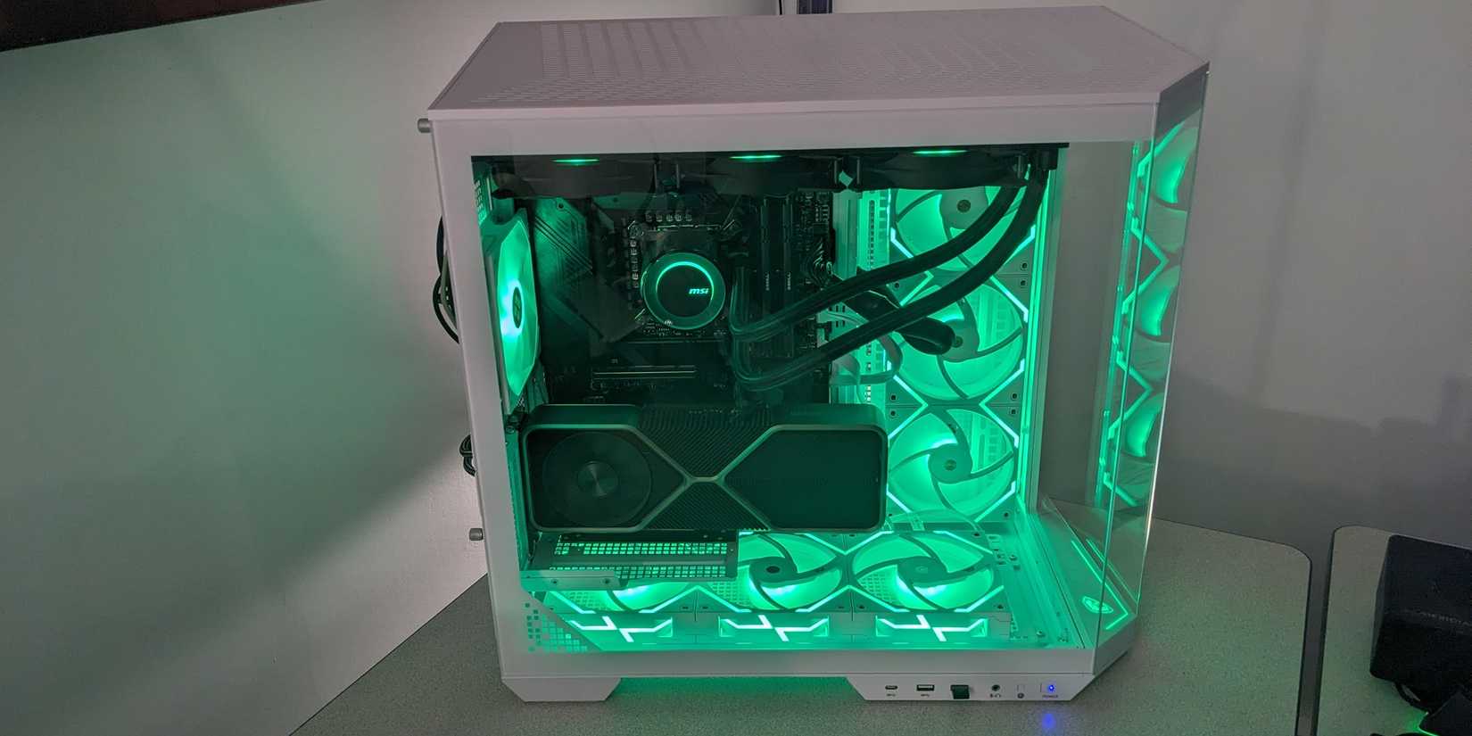 MSI MAG Pano 100L PZ Performance #1