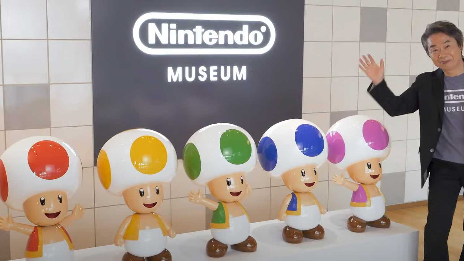 A Nintendo odeia emuladores, mas os usa em seu museu 1 nintendo museum interior 4 shigeru miyamoto next to musical toads waving