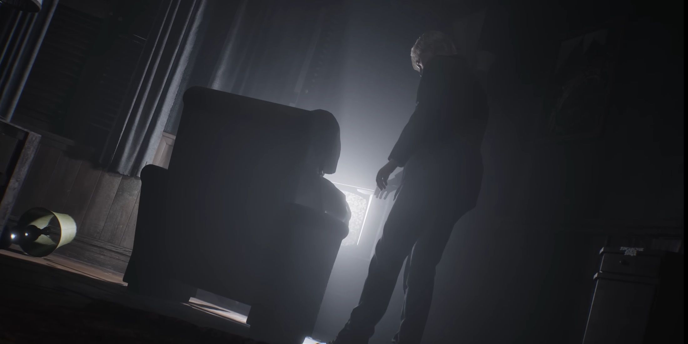 Silent Hill 2 remake James approaching body in chair