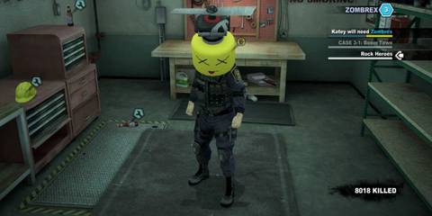 An image of Chuck Greene using the Super Slicer combo weapon in Dead Rising 2