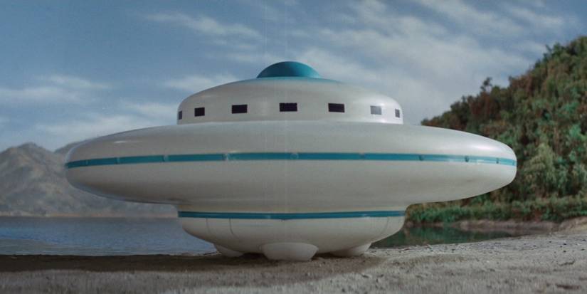 xilien-saucer-godzilla