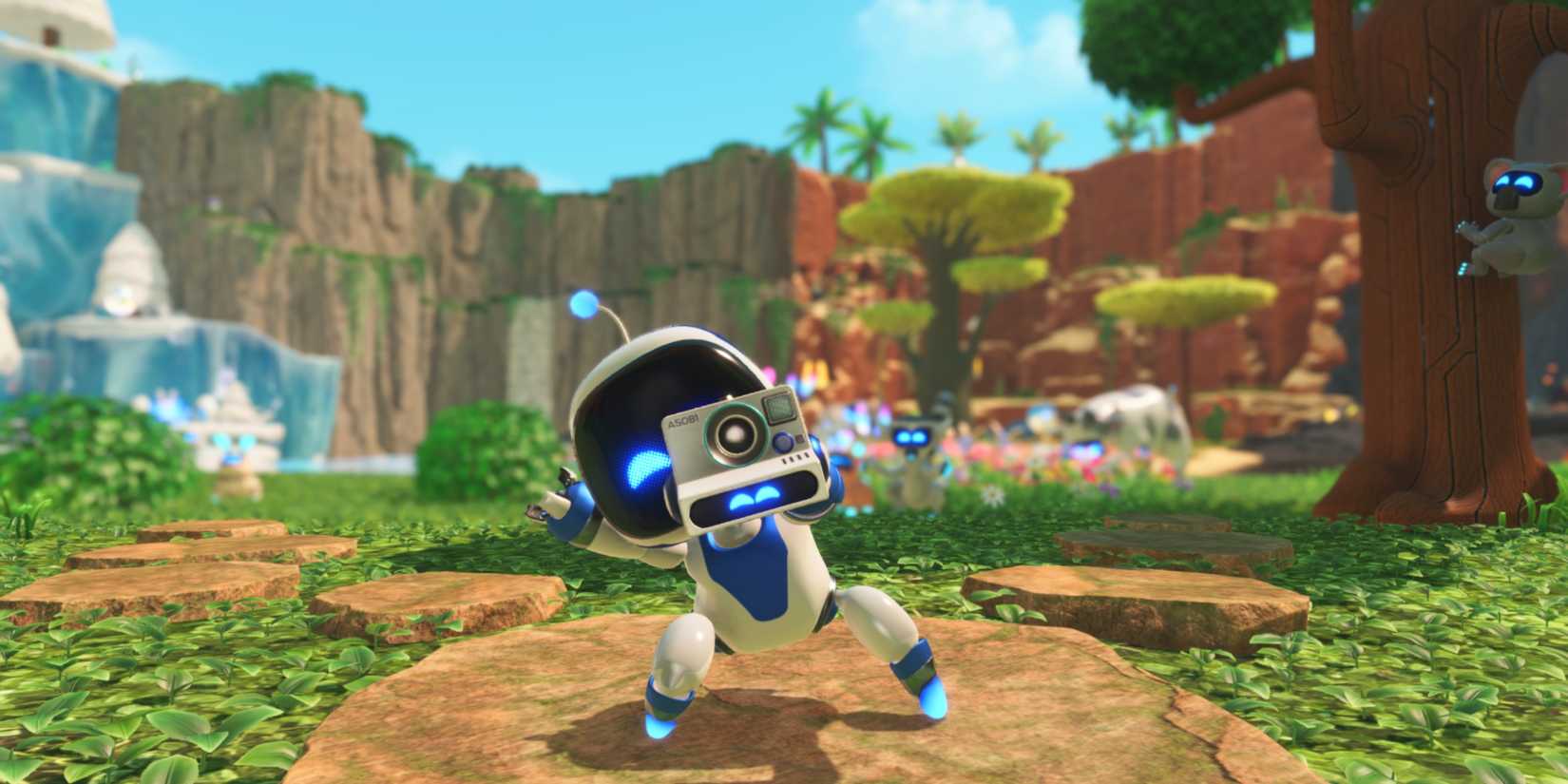 Astro and his camera in Astro Bot