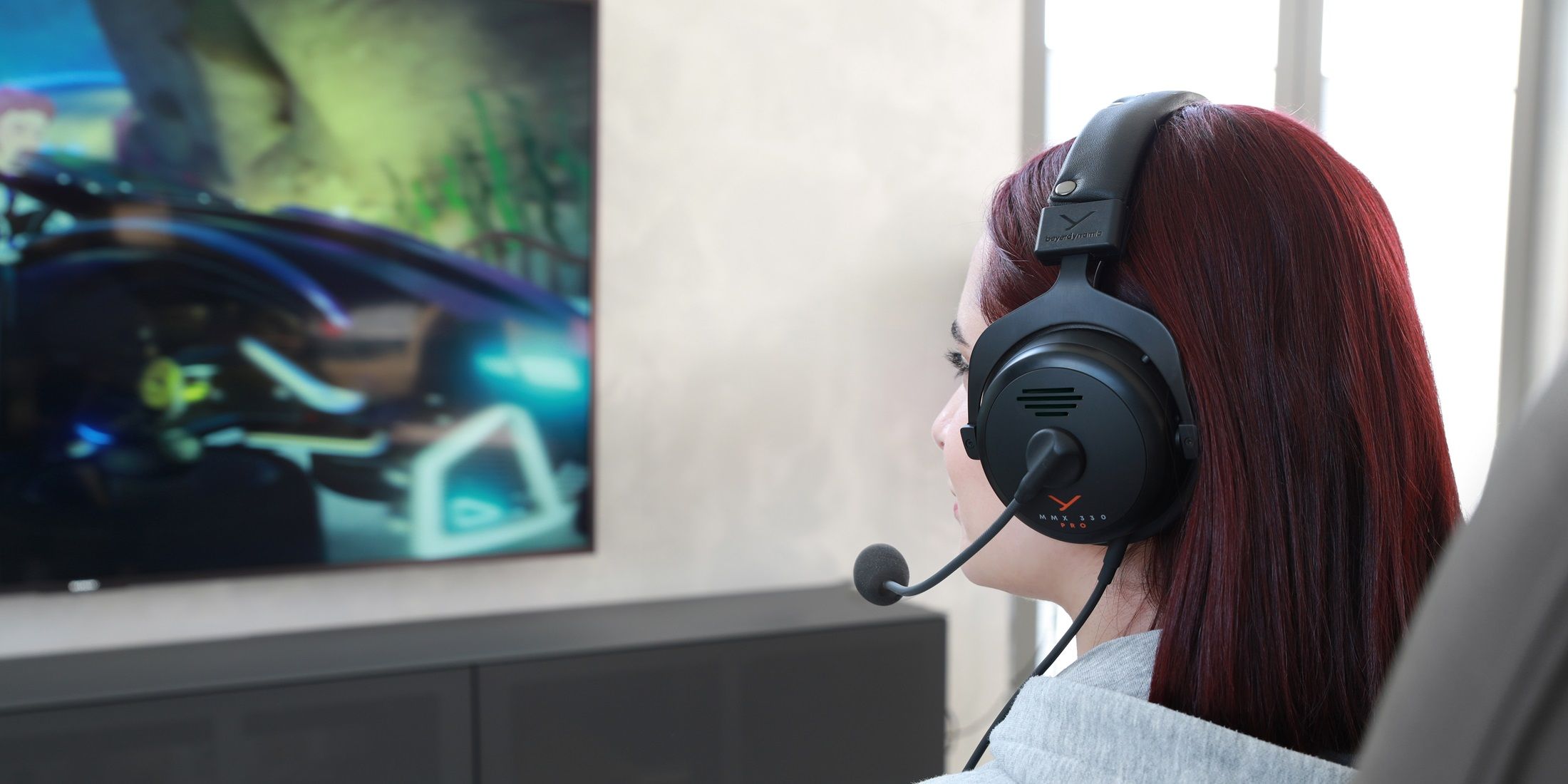 Open Back vs Closed Back Headphones: Which is Better for Gaming?