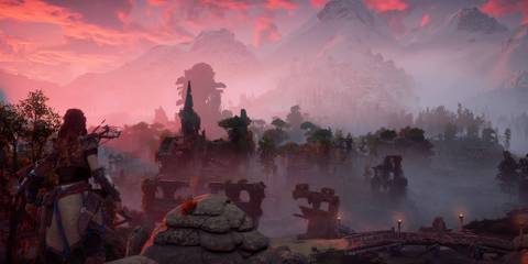 Exploring ruins in Horizon Zero Dawn