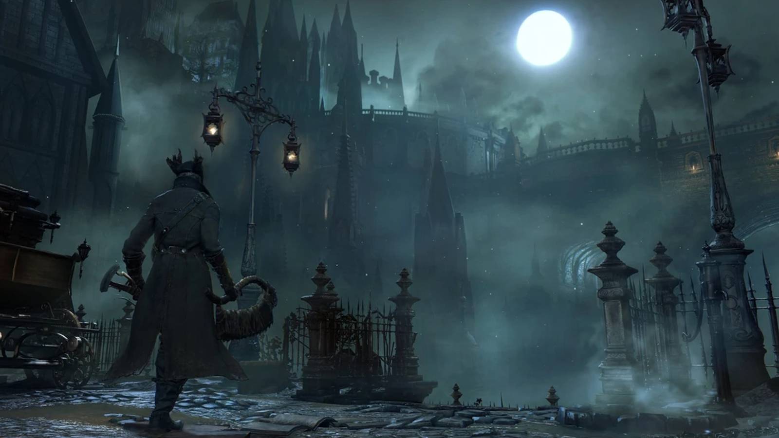The Hunter roaming Yharnam in Bloodborne