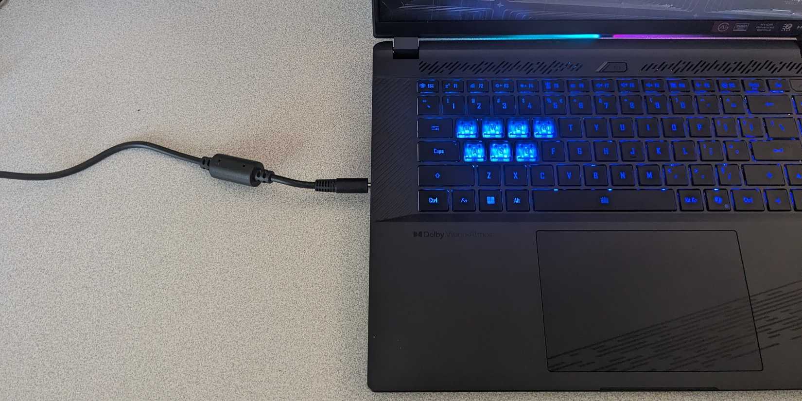 Gigabyte Aorus 16X Design #9