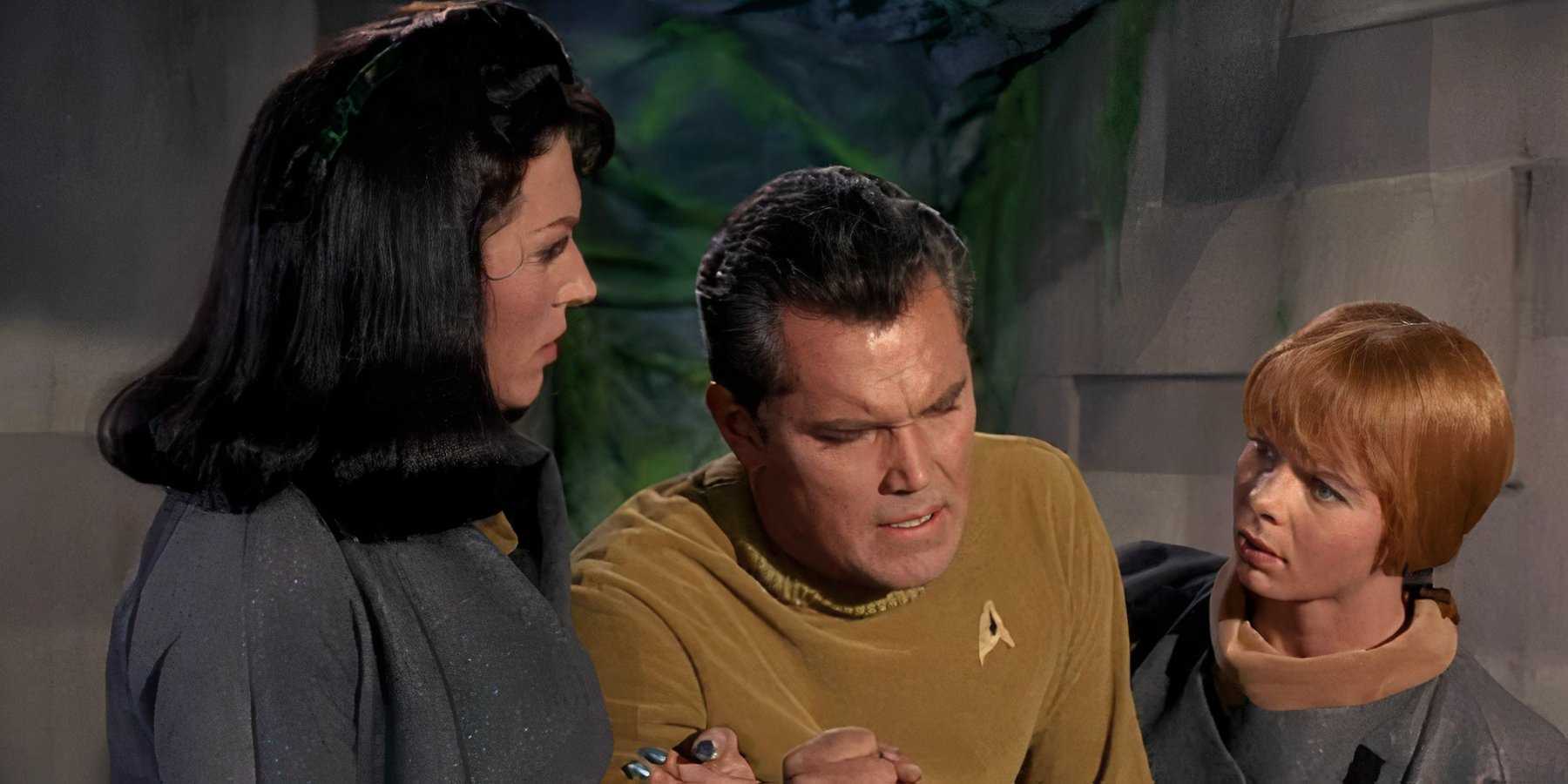 William R. Hunter Star Trek: Why Was Jeffrey Hunter Replaced With William Shatner?