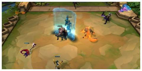 Teamfight Tactics - IGDB Screenshot (A Character Casting A Spell)