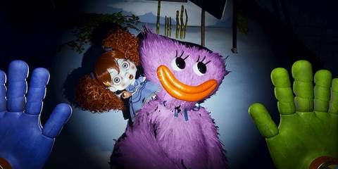 Poppy Playtime purple Huggy Wuggy creepy dolls first-person view