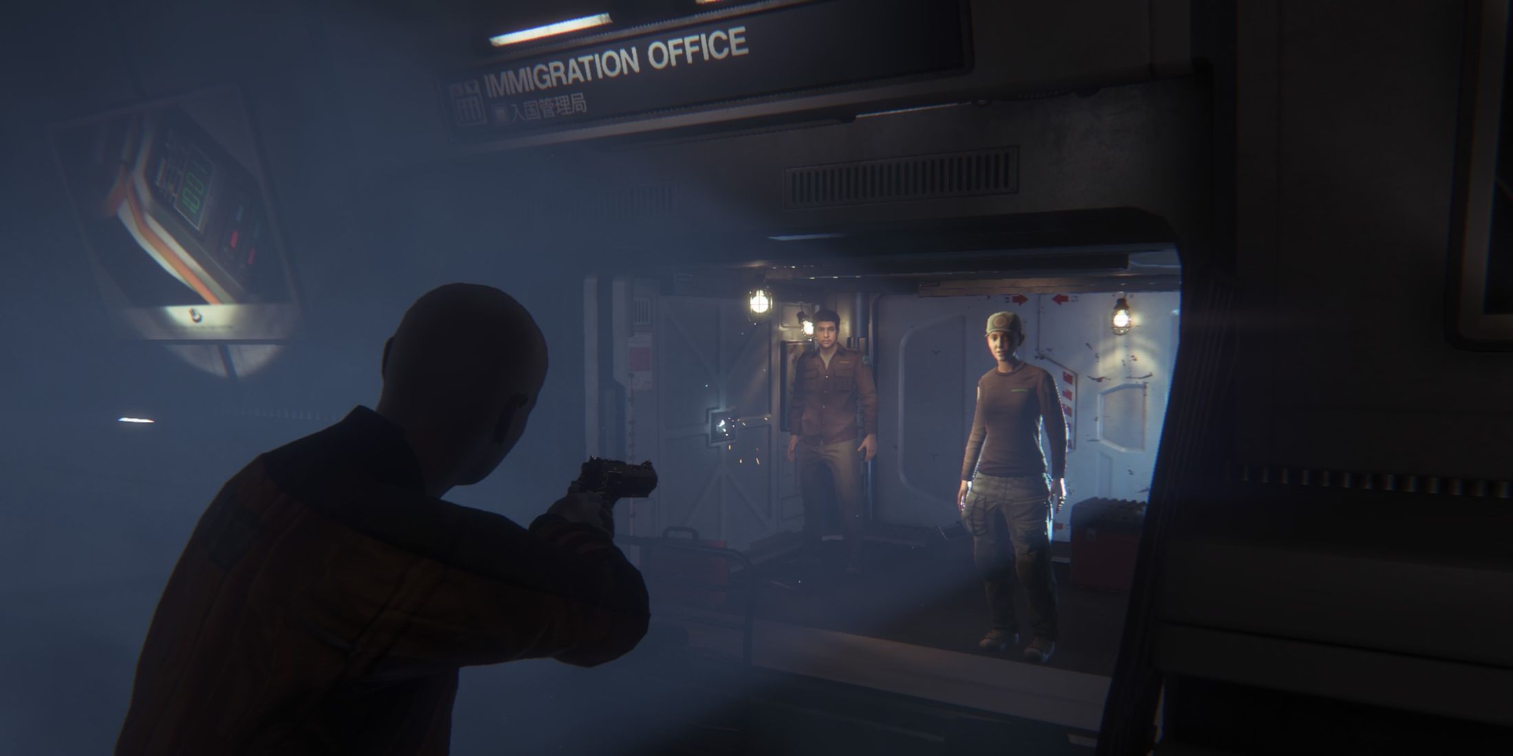 Alien Isolation Axel pointing gun at survivors