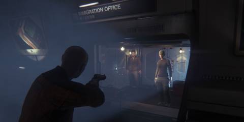 Alien Isolation Axel pointing gun at survivors