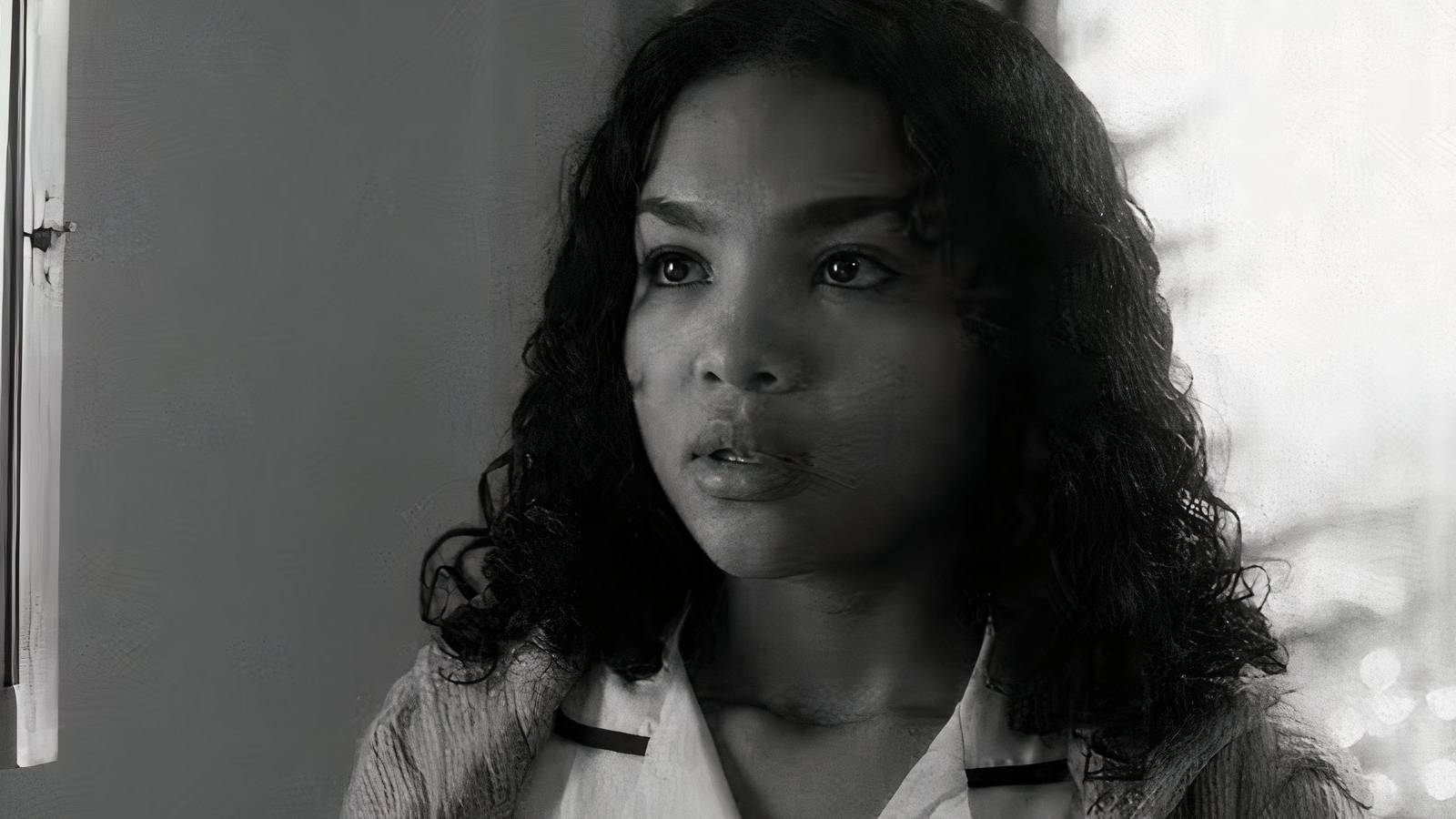 Mia Isaacs as Claire in American Horror Stories 