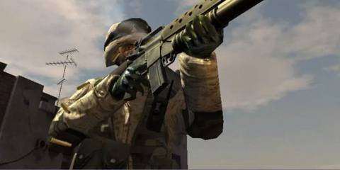 Battlefield 2 Soldier with weapon