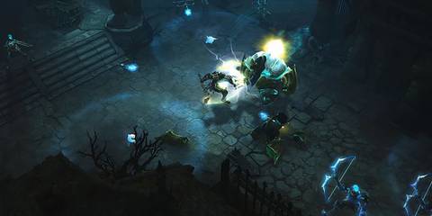 Player fighting an enemy surrounded by traps