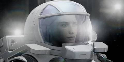 Echo Night: Beyond woman wearing space suit