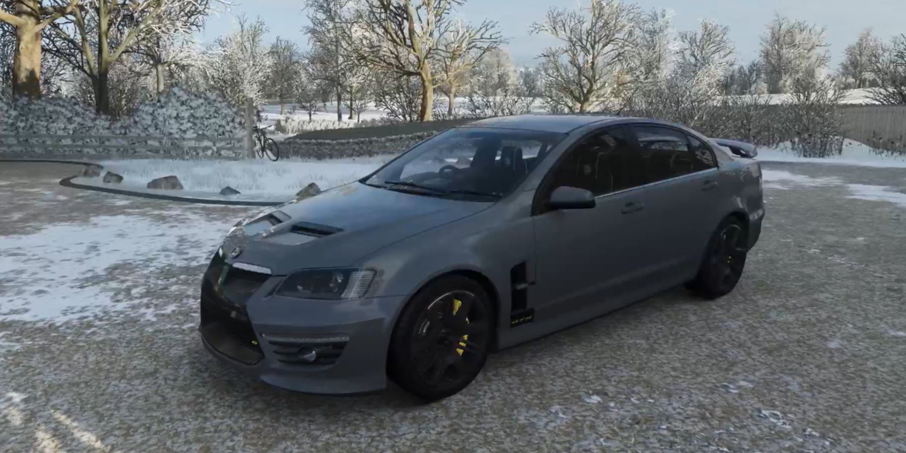 Forza Horizon 4 HSV GTS praked on a driveway