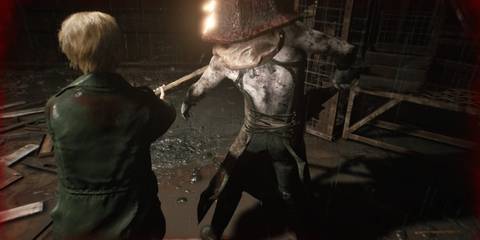 silent hill 2 - james hitting pyramid head
