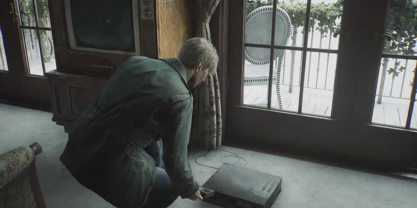 James using a VCR in Silent Hill 2 (2024)