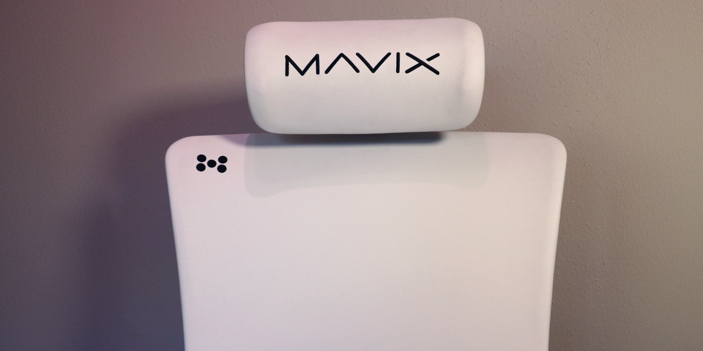 MAVIX M9 Close Up Front