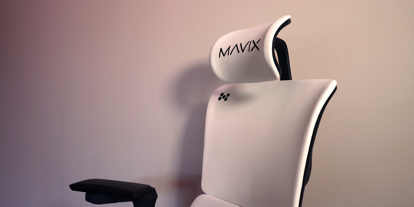 MAVIX M9 Close Up Side