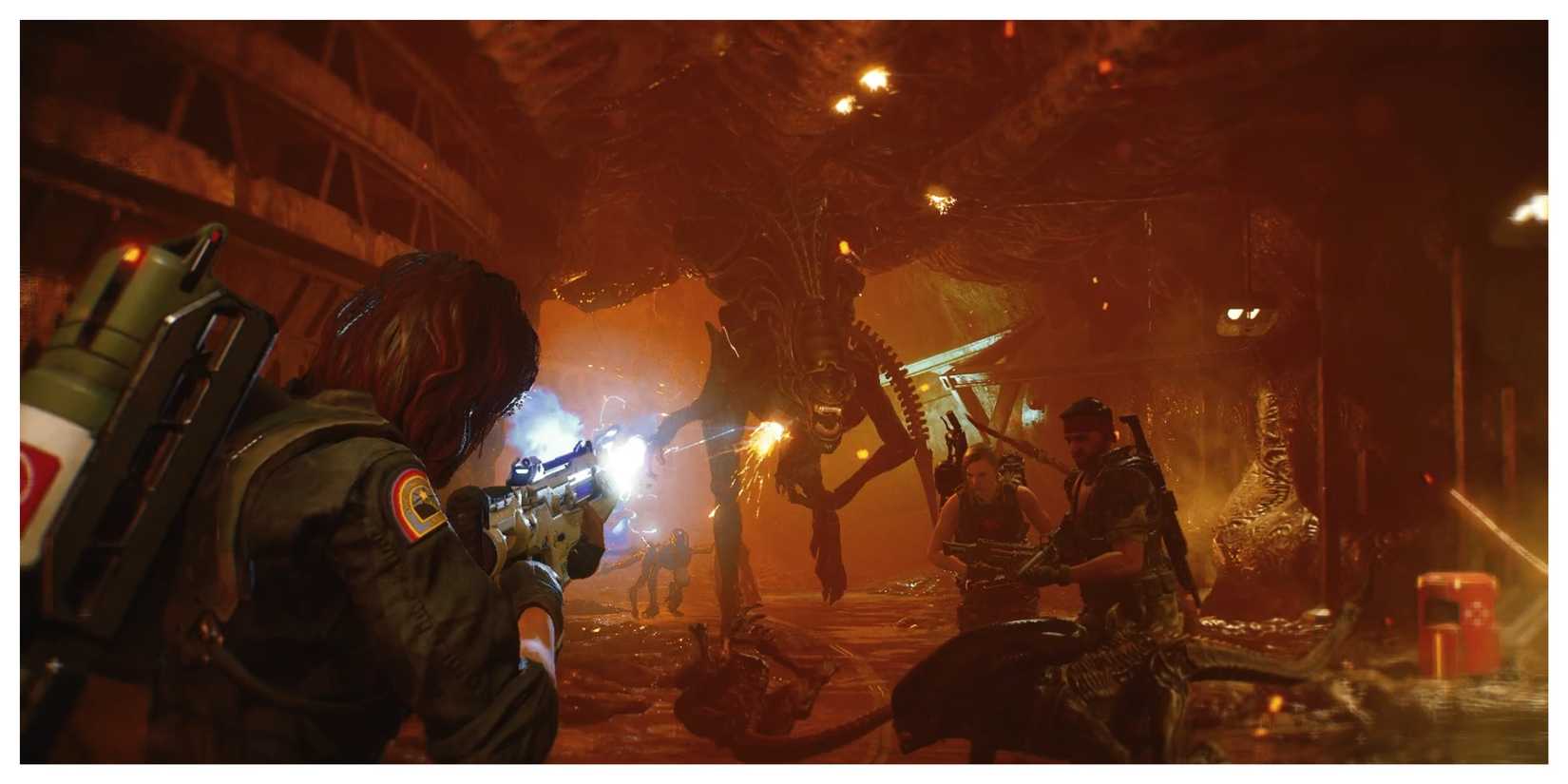 Aliens: Fireteam Elite - Steam Screenshot (Fighting A Large Xenomorph)