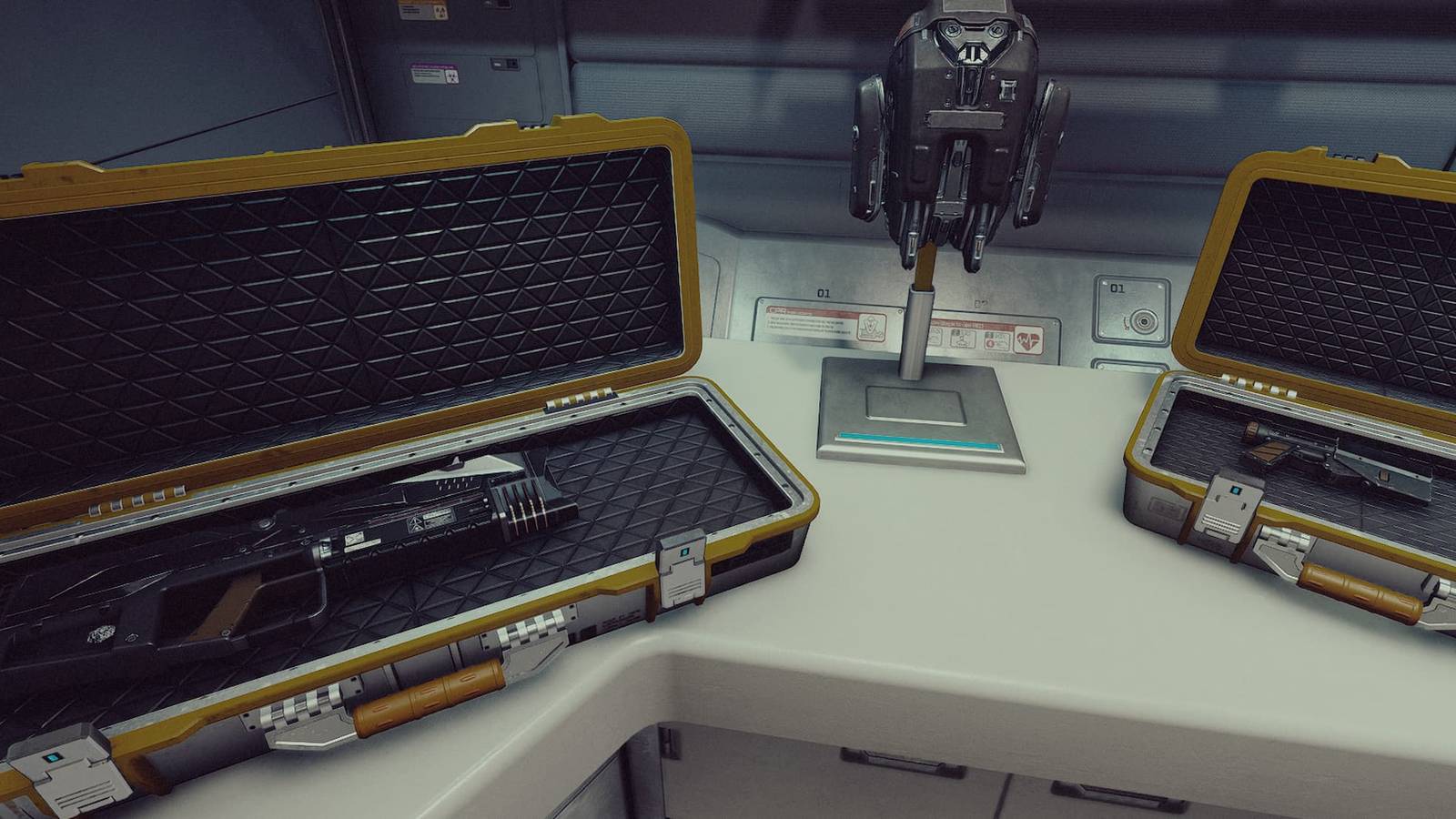 Starlash and Quickstrike in Weapon Containers in Starfield Shattered Space