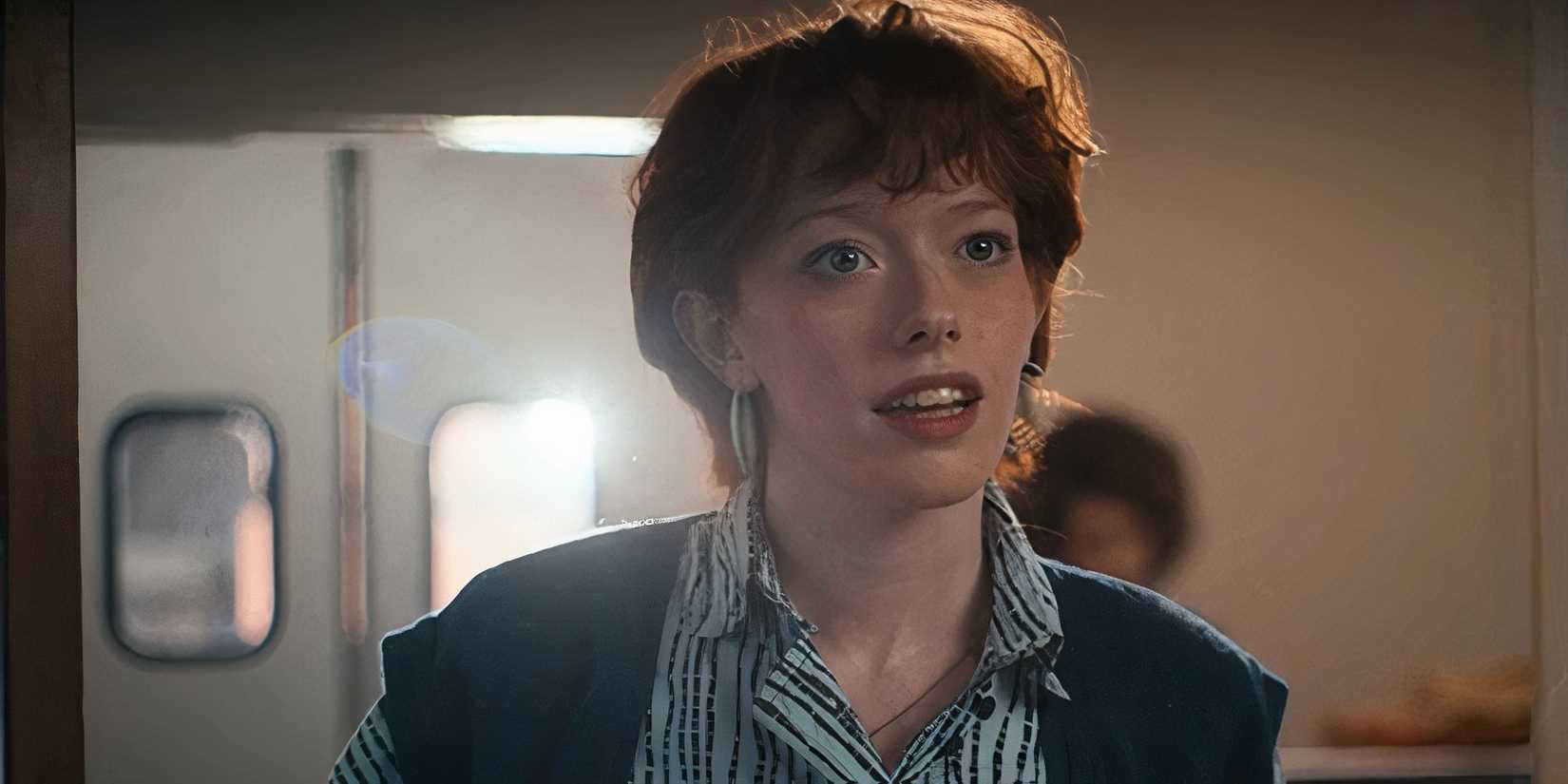 Amybeth McNulty as Vickie in Stranger Things