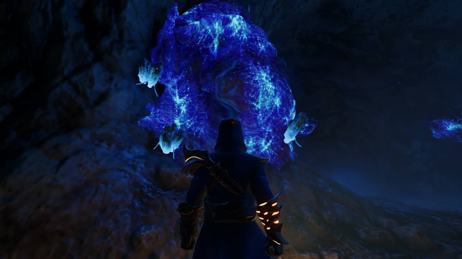 A large Luminescent Growth in Enshrouded