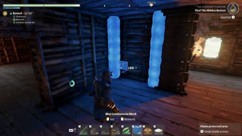 Pillars made of Blue Luminescent Blocks in Enshrouded