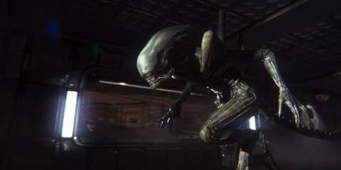 Xenomorph stalking through corridor in Alien Isolation
