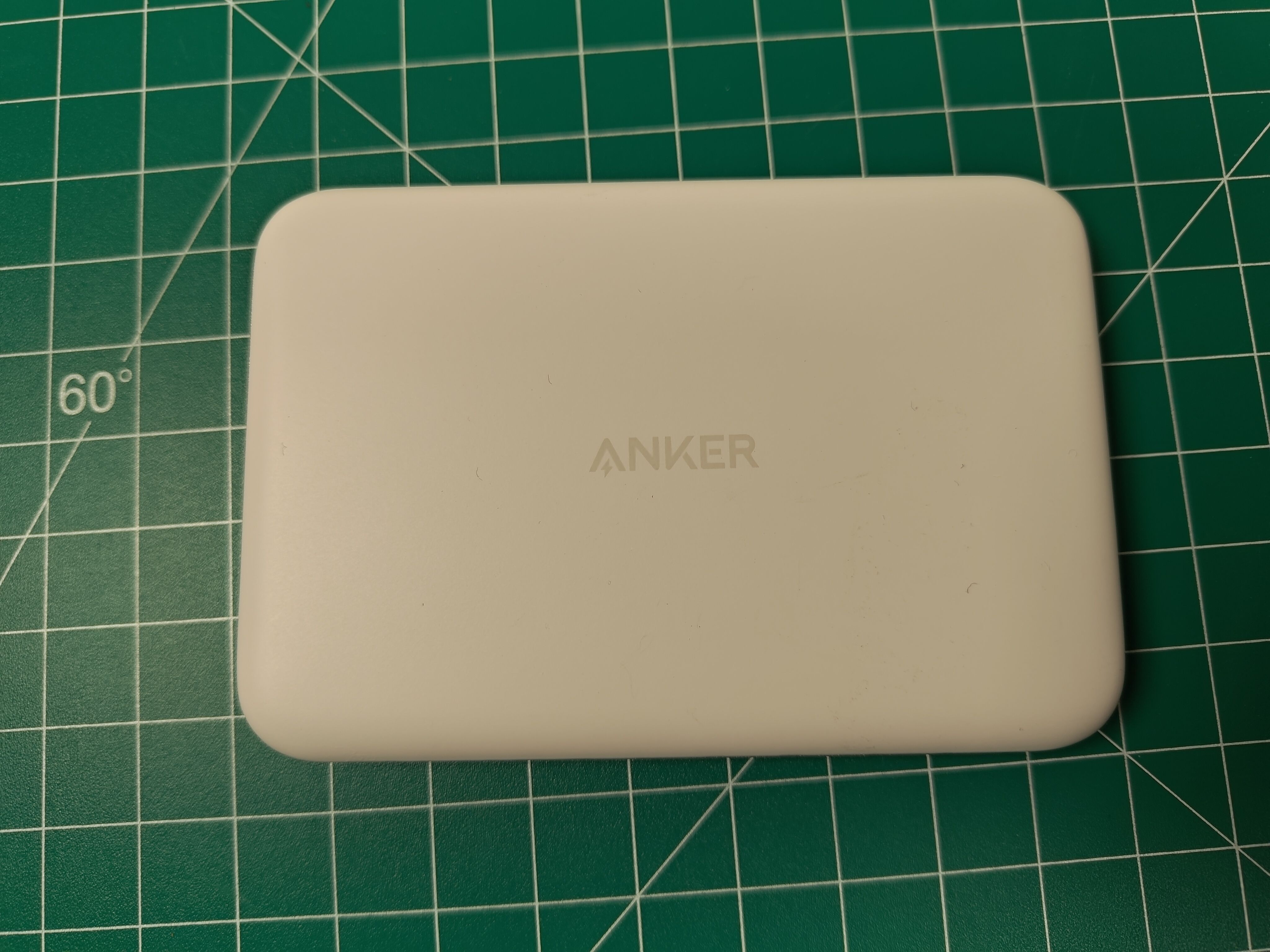 MagGo Power Bank от Anker — тонкое решение для питания в пути