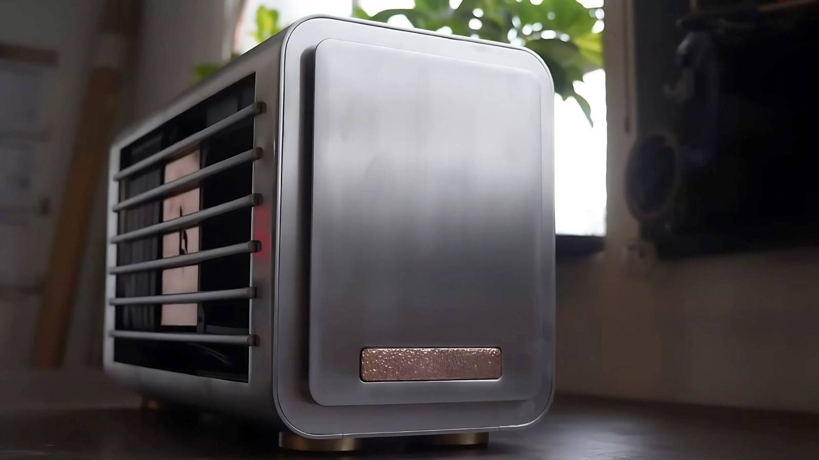 Toaster Port Computer This Gaming PC Looks Like a Toaster