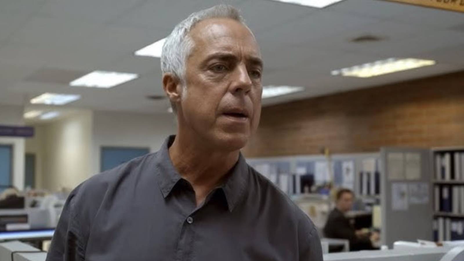 harry bosch in the office