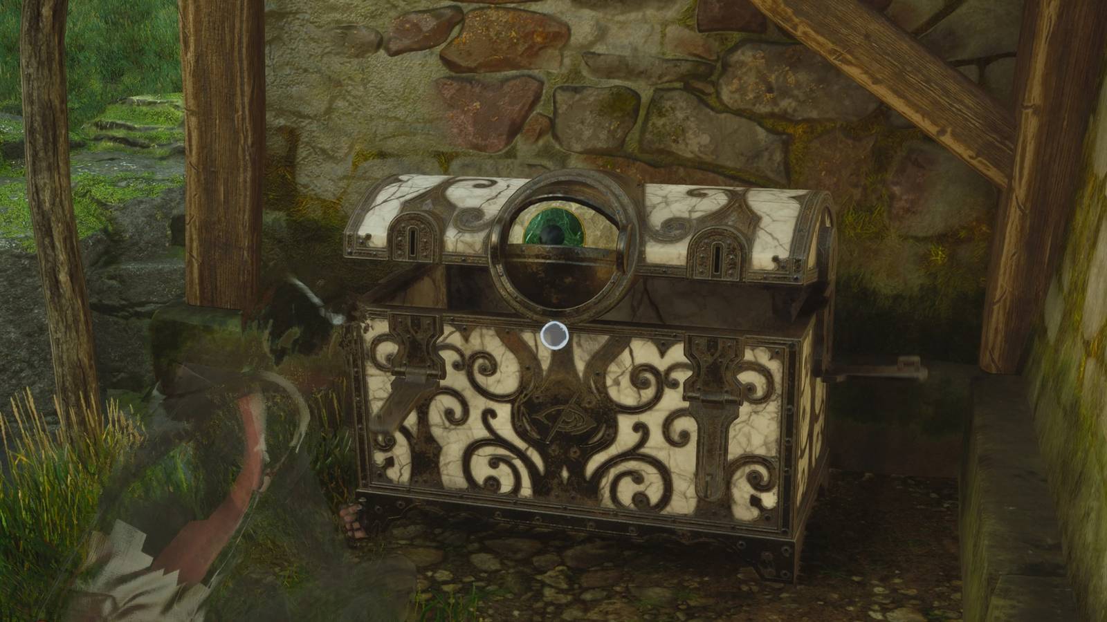 Hogwarts Legacy fan creates working eye chest