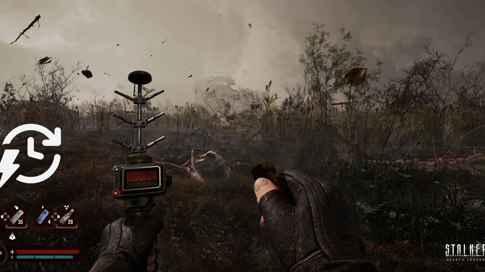 How use the quick access consumable slots in Stalker 2