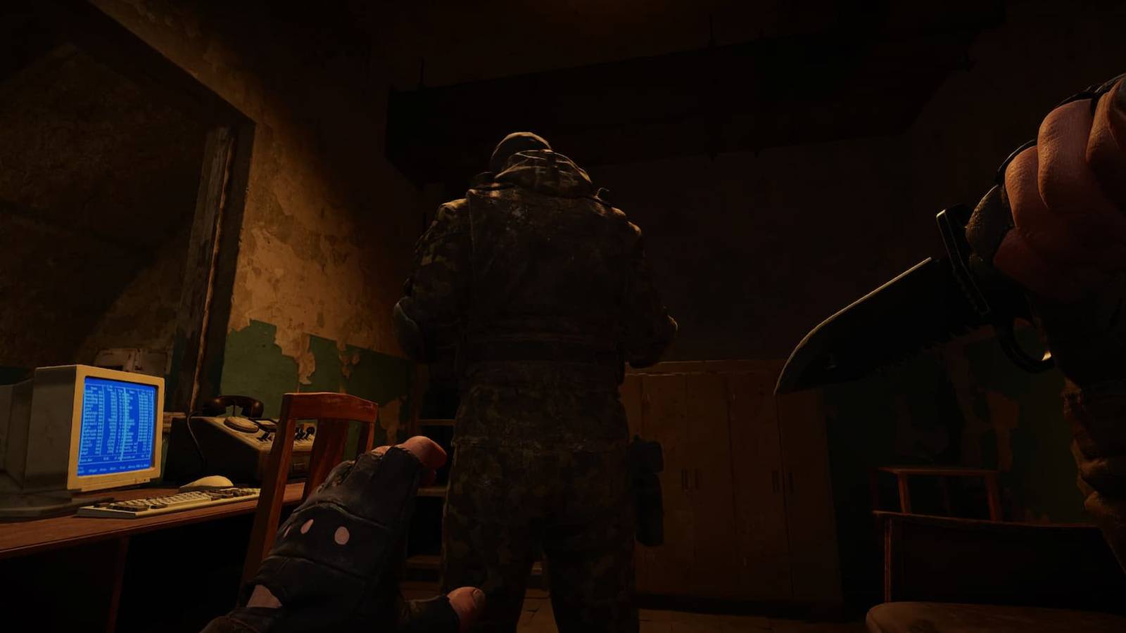 Raising knife for a takedown in Stalker 2