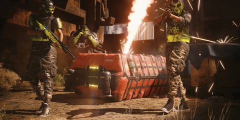 Armed Dogtown thugs in CP2077