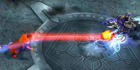 Superman fighting Brainiac's clone in Justice League Heroes