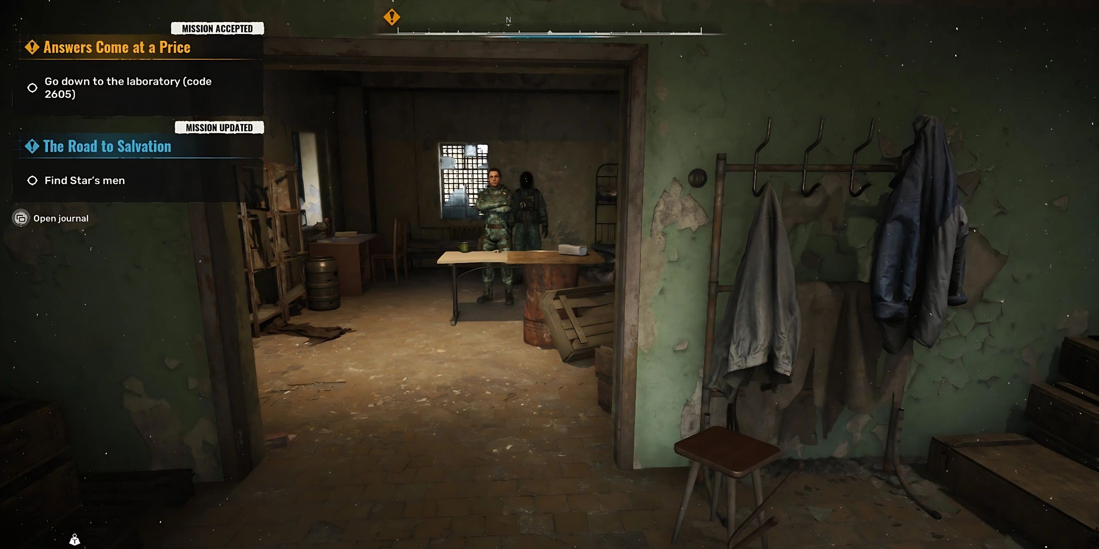 Человек, который дает Сталкеру пистолет с глушителем 2-1