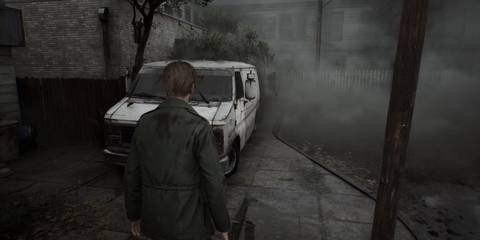 Silent Hill 2 James looking at a van