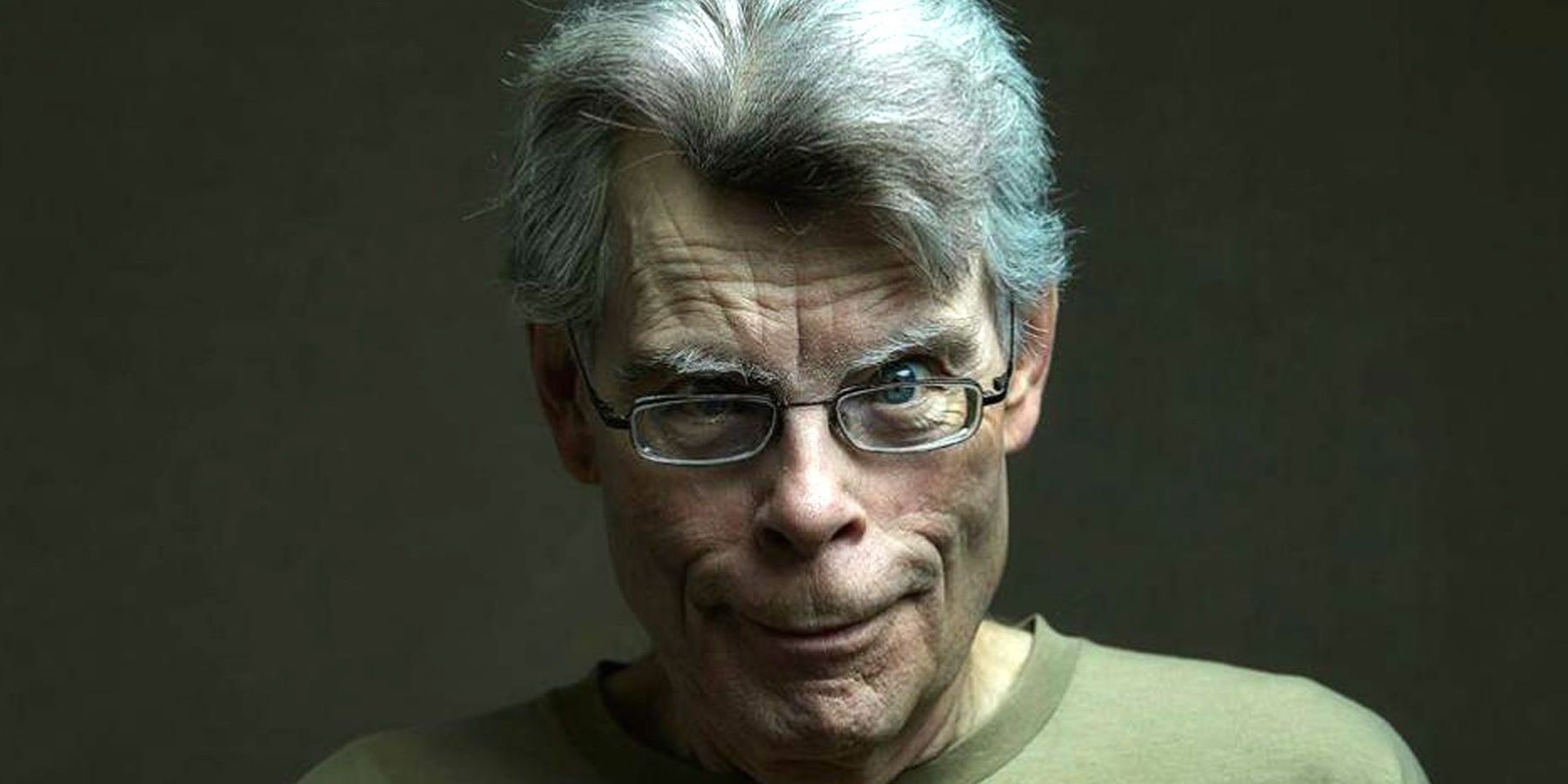 Stephen King grinning maniacally