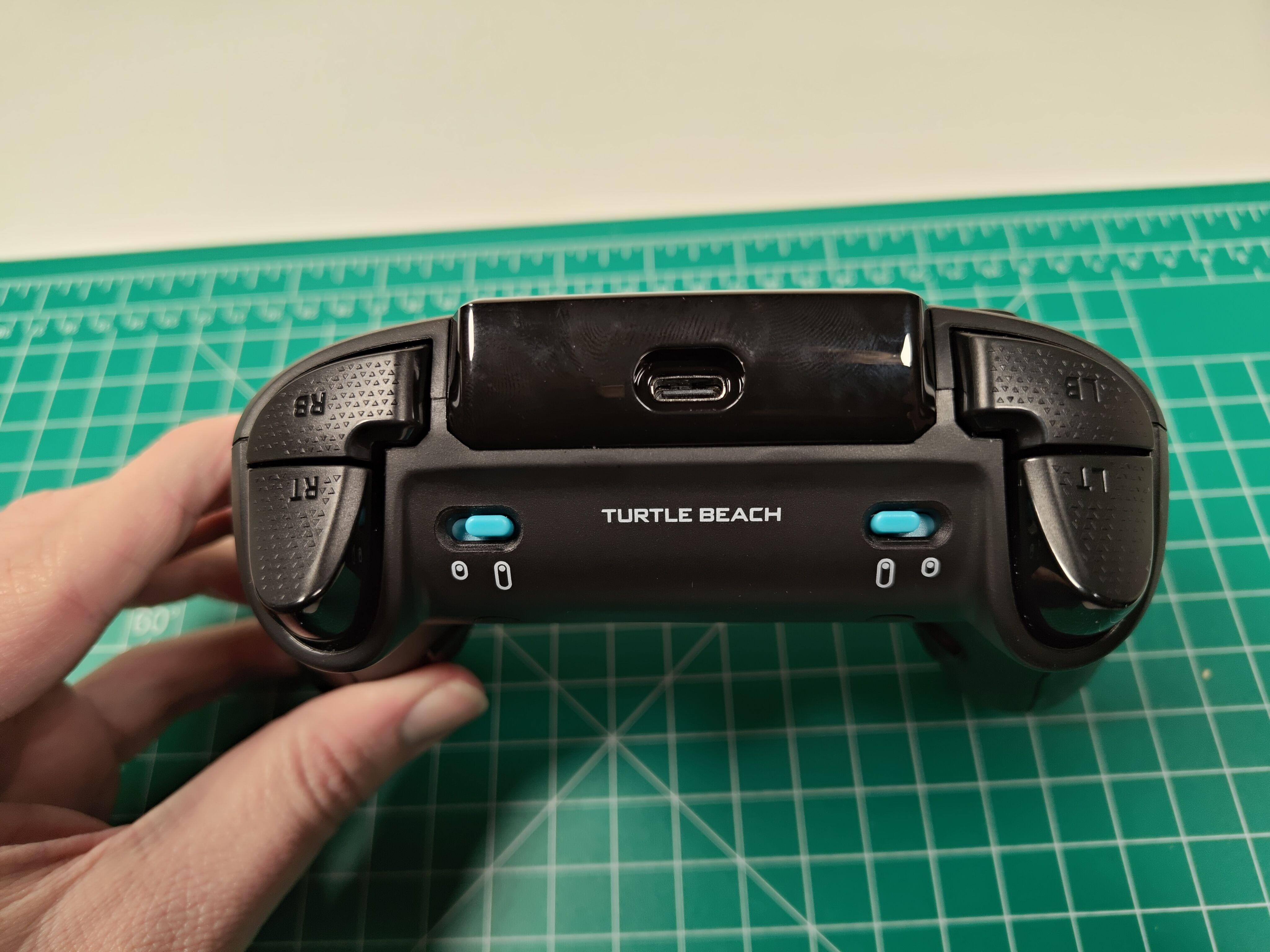 Turtle Beach Stealth Pivot Controller Review