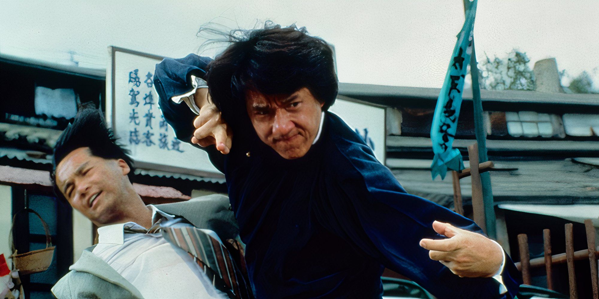 Jackie Chan fighting in Drunken Master II