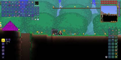 Character Building Small Room in Terraria