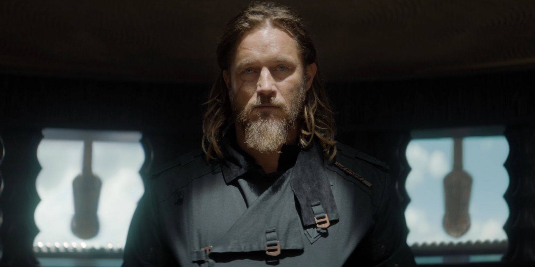 Desmond Hart (Travis Fimmel) in the season finale of Dune: Prophecy