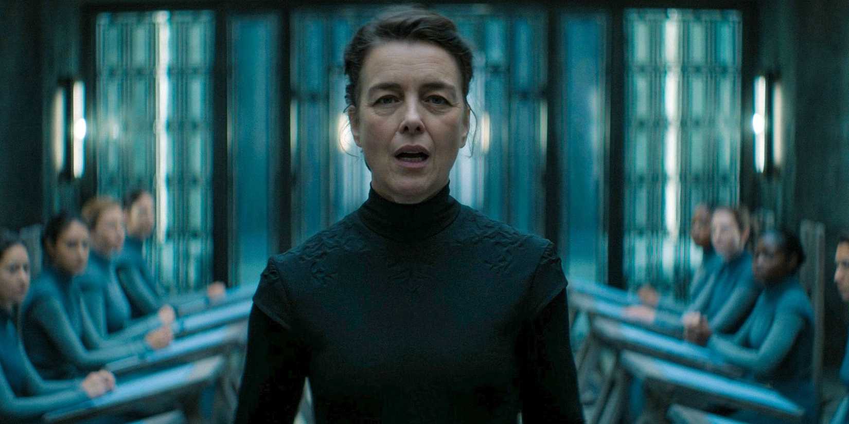 Tula Harkonnen (Olivia Williams) leading the acolytes to draw their nightmare in Dune: Prophecy 