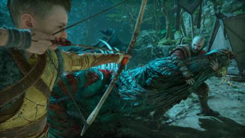 Kratos and Atreus fighting together in GoW Ragnarok