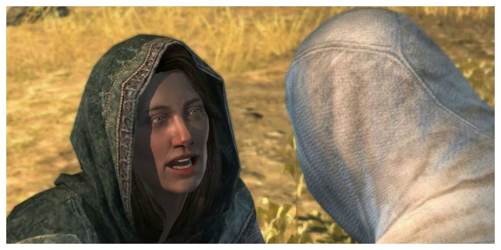 Maria (green hood) interacting with Altaïr (white hood)