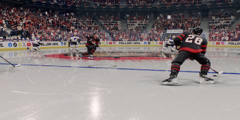 claude giroux skating into the neutral zone