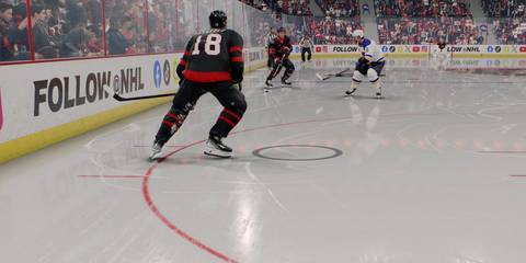 tim stuztle awaiting a pass